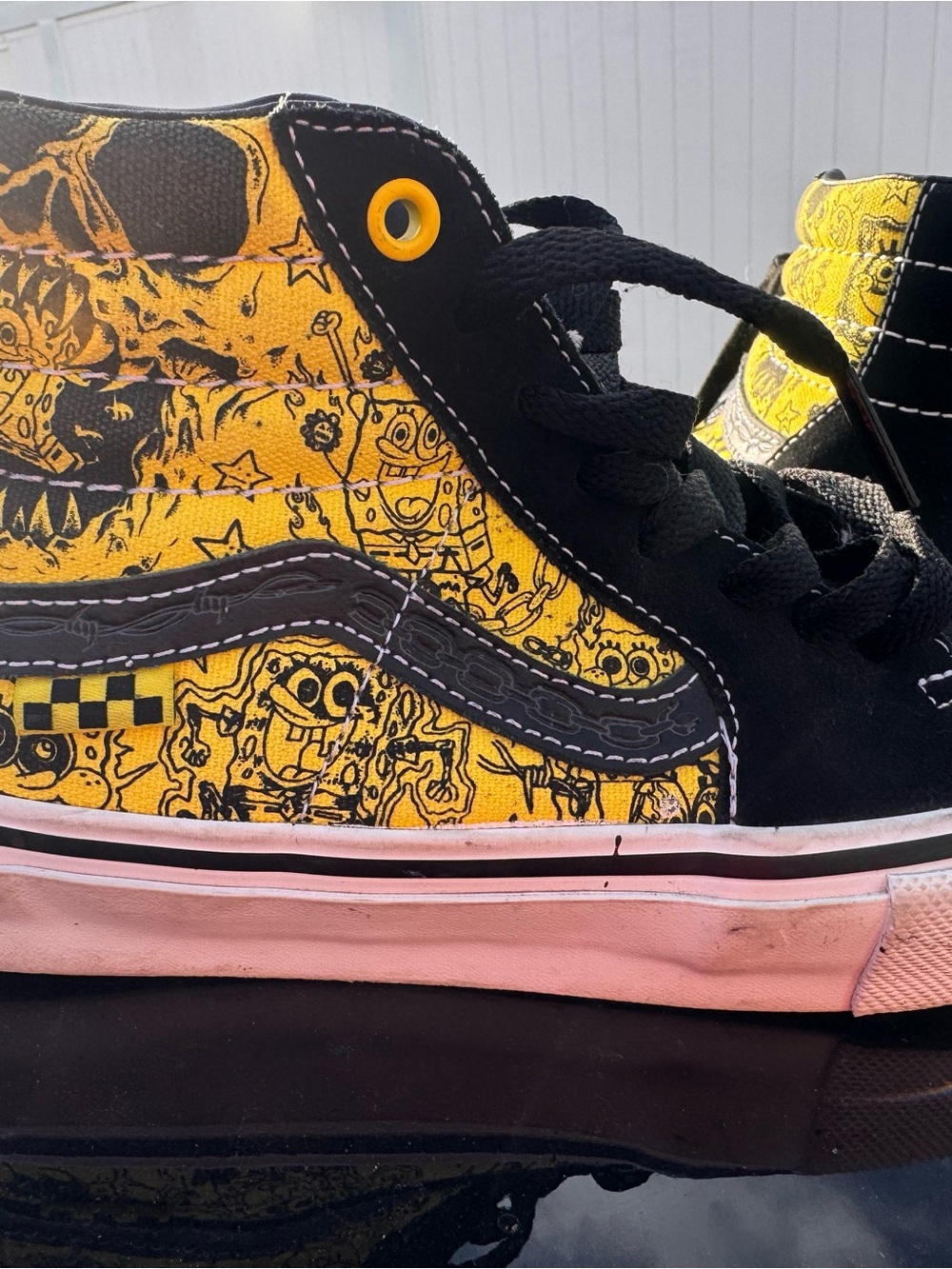 Vans x SpongeBob SquarePants Skate Sk8-Hi Gigliotti skate shoes LIKE NEW